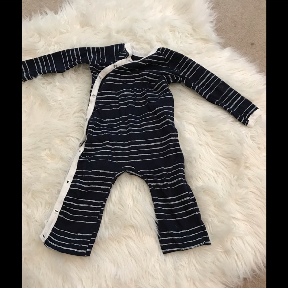 Burt’s Bees 1 piece Long Sleeve NWOT